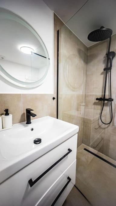 Stylish Apartment In Varšava Exteriér fotografie
